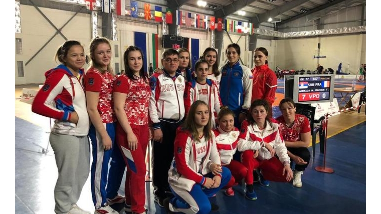 Мария Кузнецова и Евгения Захарченко выиграли международный турнир в Болгарии